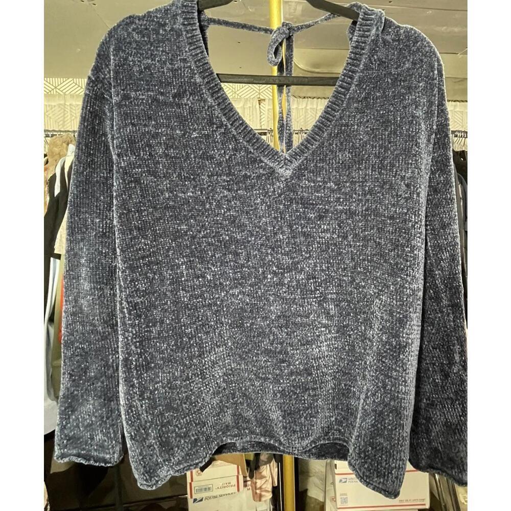 Garage blue knit v neck crew sweater super soft over sized